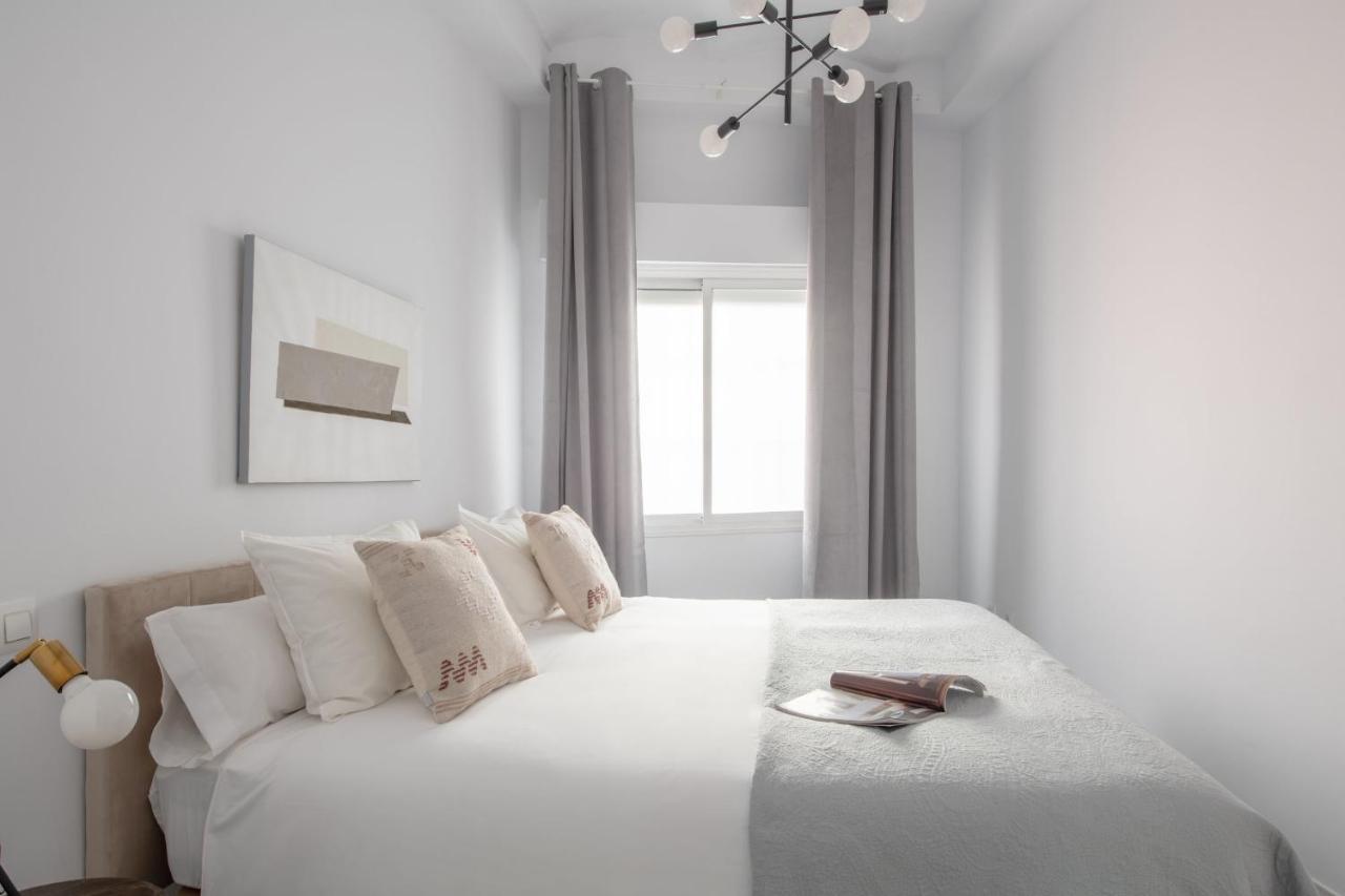 Suites Maestranza - Puerta Del Arenal By Magno Apartments Seville Ngoại thất bức ảnh